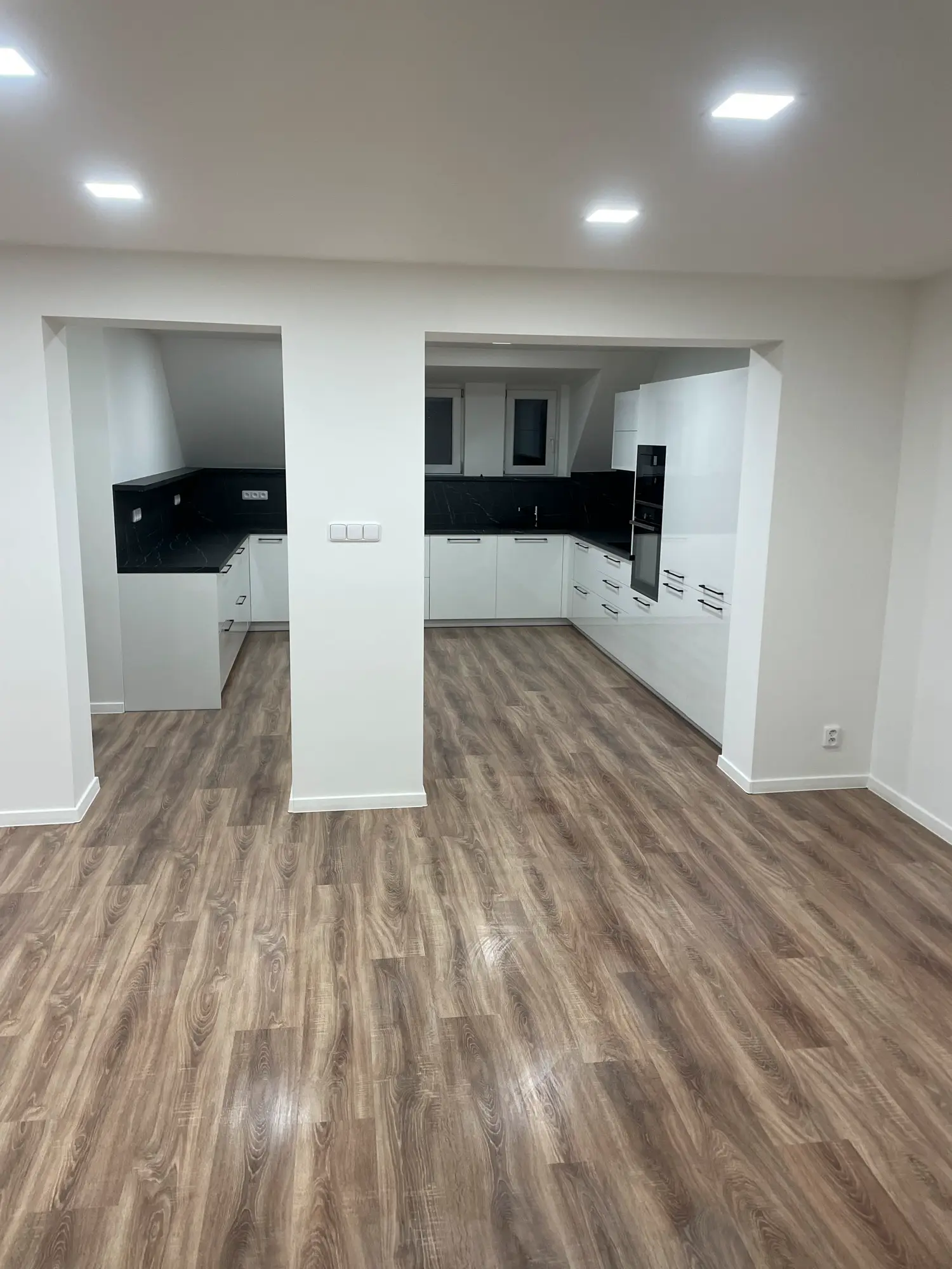 Kompletní TOPREKO 4+1, Moravská Ostrava, Hornopolní – fotka 16 z 19